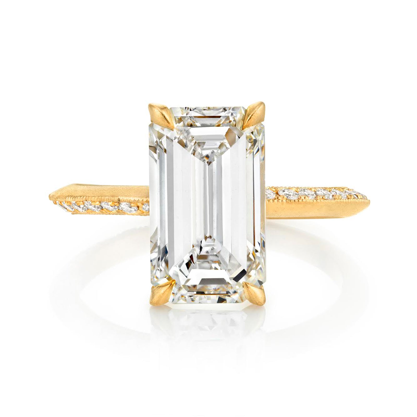 Emerald Cut Diamond with an Alternating White Diamond Pavé Band