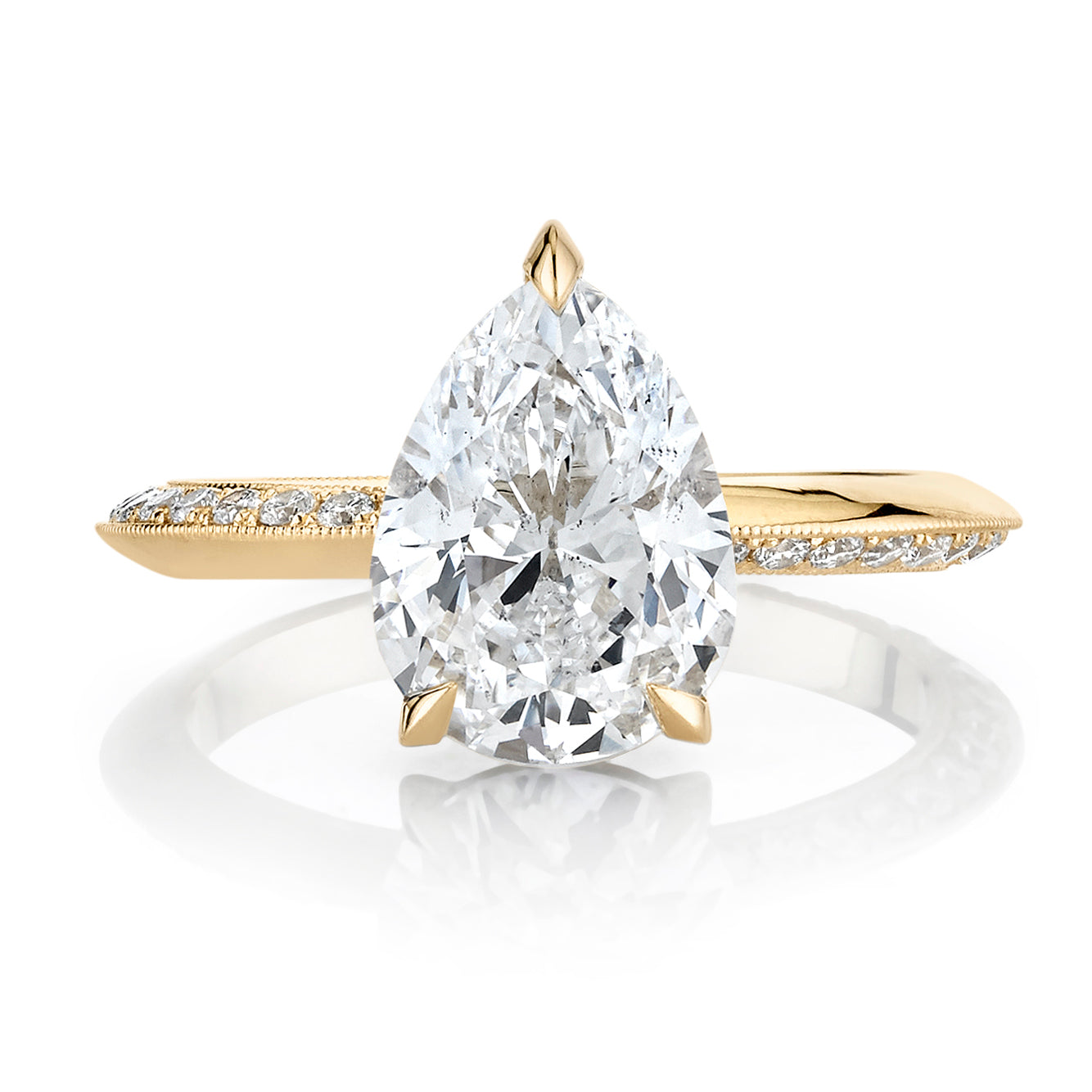Pear Shaped Diamond with an Alternating Flip White Diamond Pavé Band