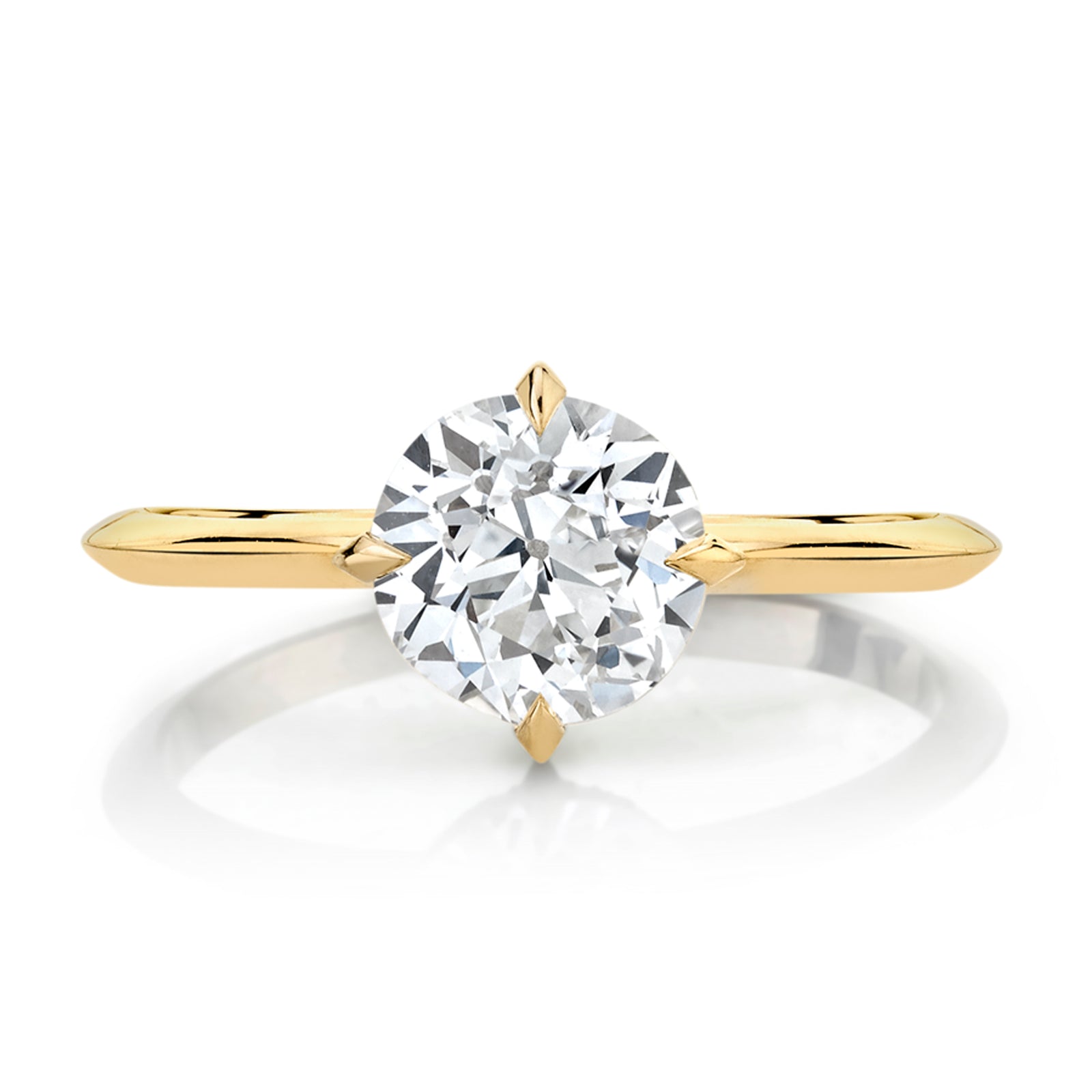 Petite Knife Edge Solitaire with Round Diamond